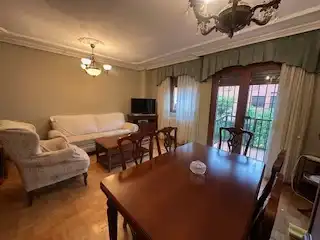 Sala de estar de Casa o chalet de alquiler en San Andrés del Rabanedo con Calefacción, Jardín privado y Parquet