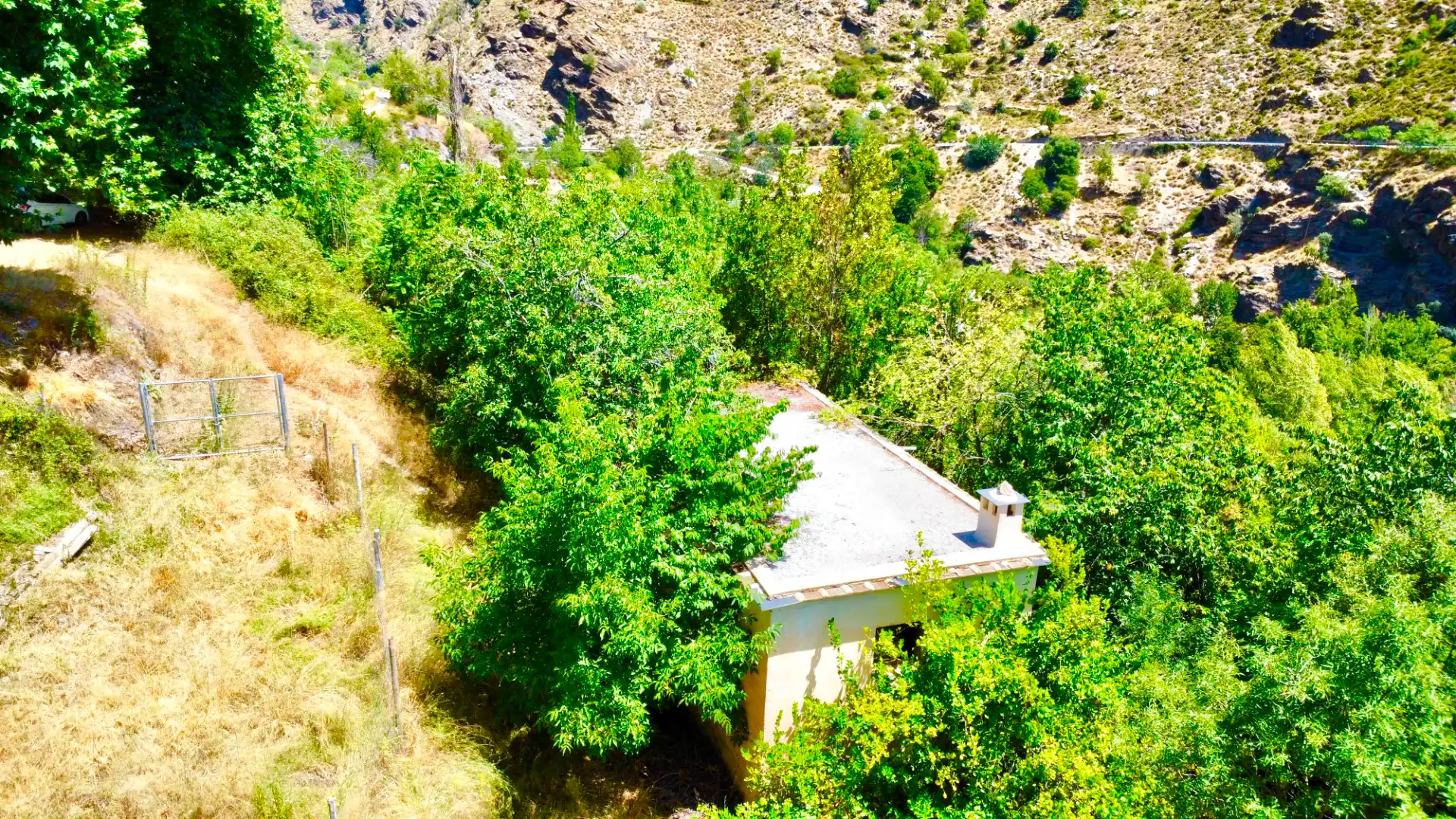Vista exterior de Finca rústica en venta en Alpujarra de la Sierra