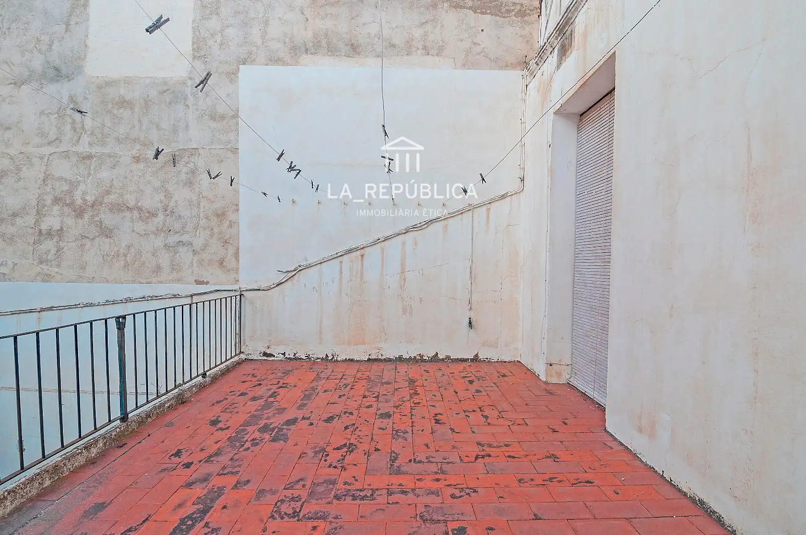 Vista exterior de Casa o chalet en venta en Mataró con Calefacción, Terraza y Trastero