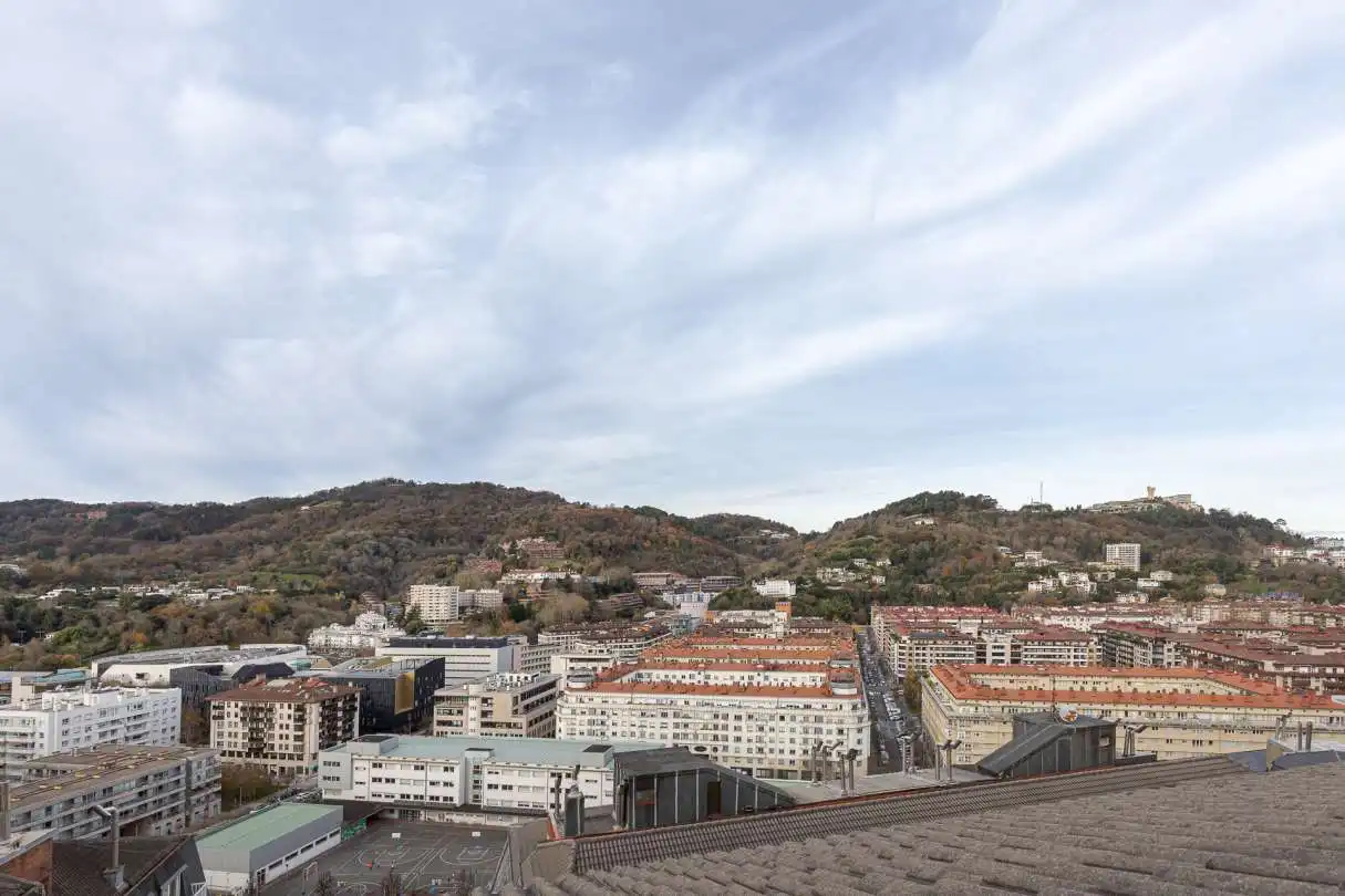 Piso de alquiler en Aizkorri Kalea, Antiguo