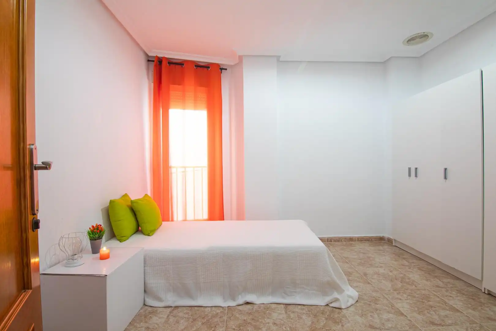 Habitación de Piso en venta en Elche / Elx con Calefacción y Balcón