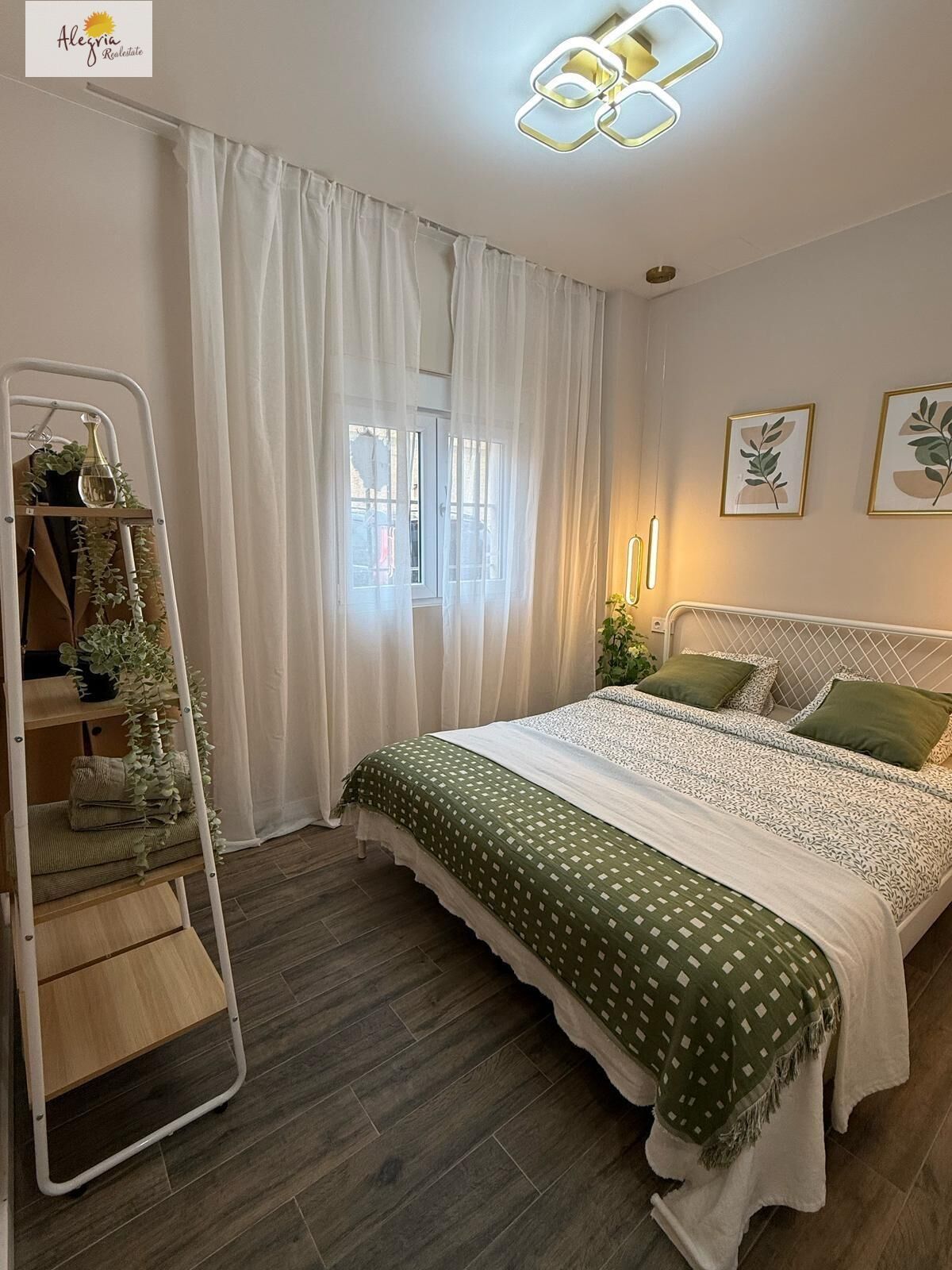 Bedroom of Apartment for sale in  Valencia Capital  with Air Conditioner