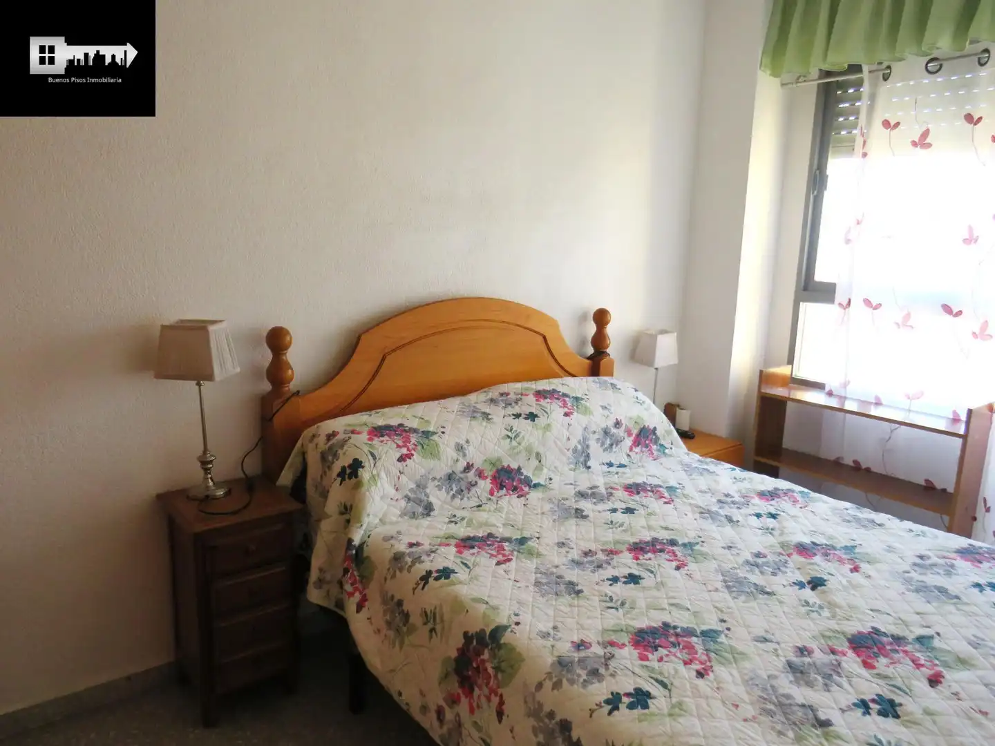 Habitación de Piso en venta en Alicante / Alacant con Aire acondicionado, Calefacción y Jardín privado