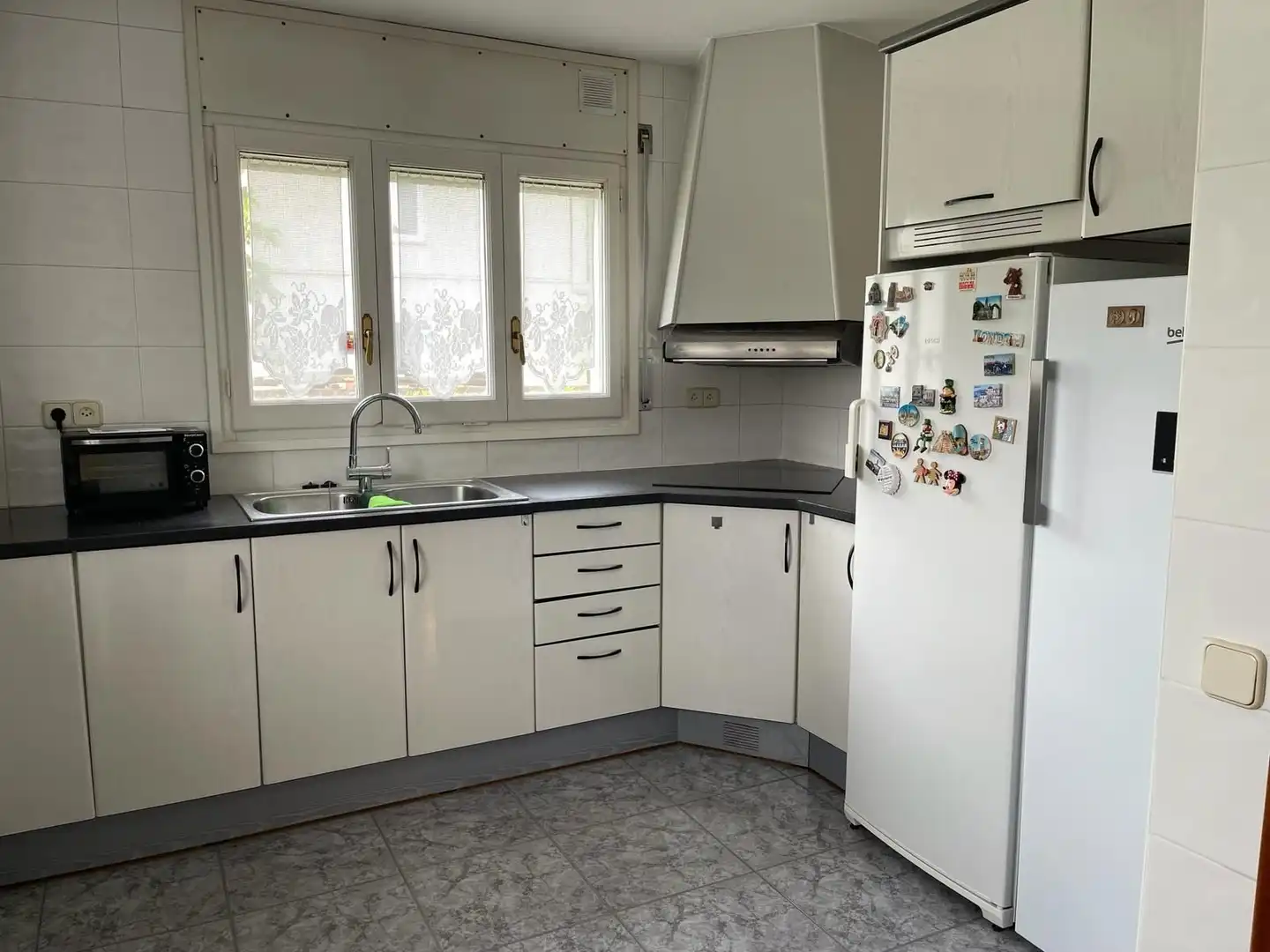 Cocina de Casa o chalet en venta en Les Planes d'Hostoles con Aire acondicionado, Jardín privado y Terraza