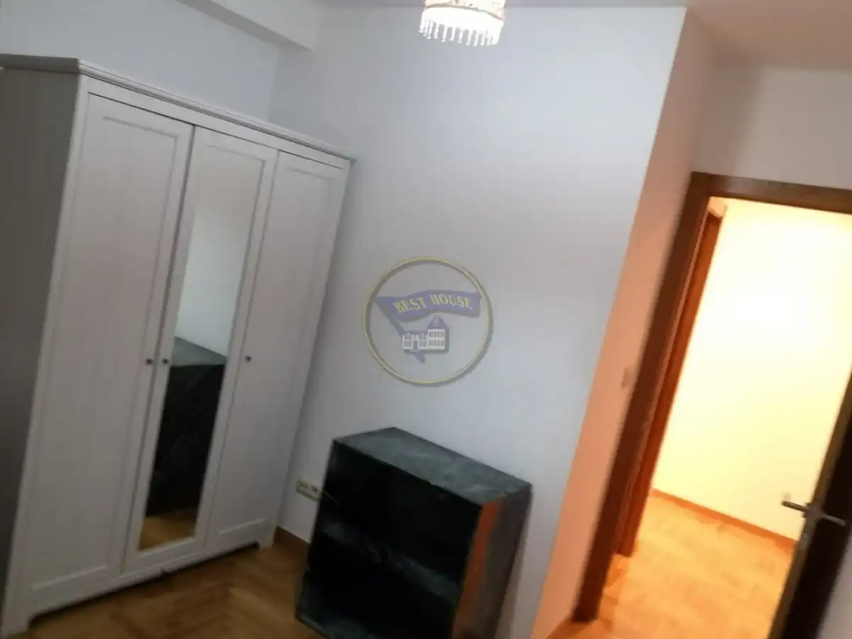 Flat for rent in Vigo   with Heating, Parquet flooring and Furnished