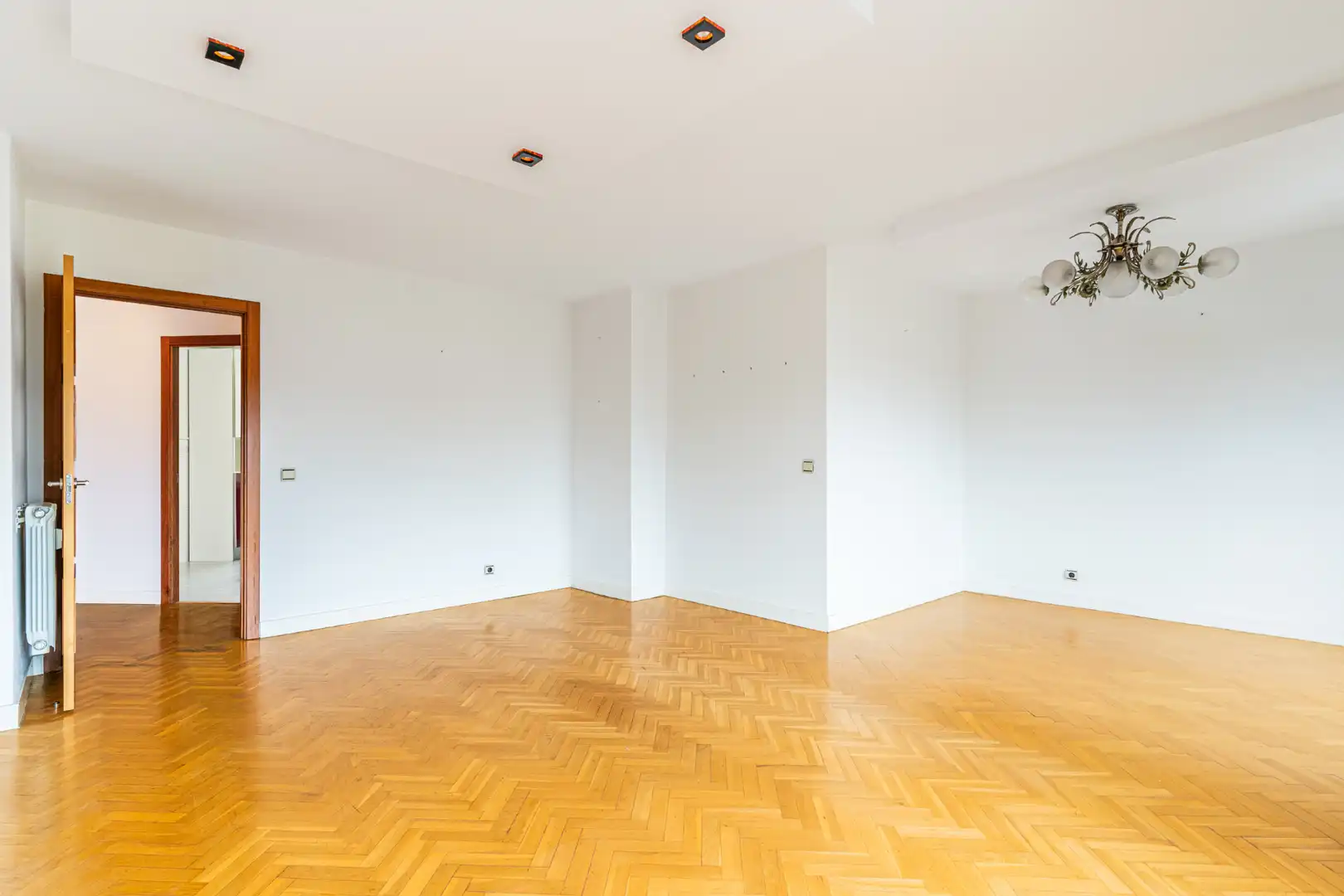 Schlafzimmer von Wohnung zum Verkauf in Majadahonda mit Klimaanlage, Heizung und Privatgarten