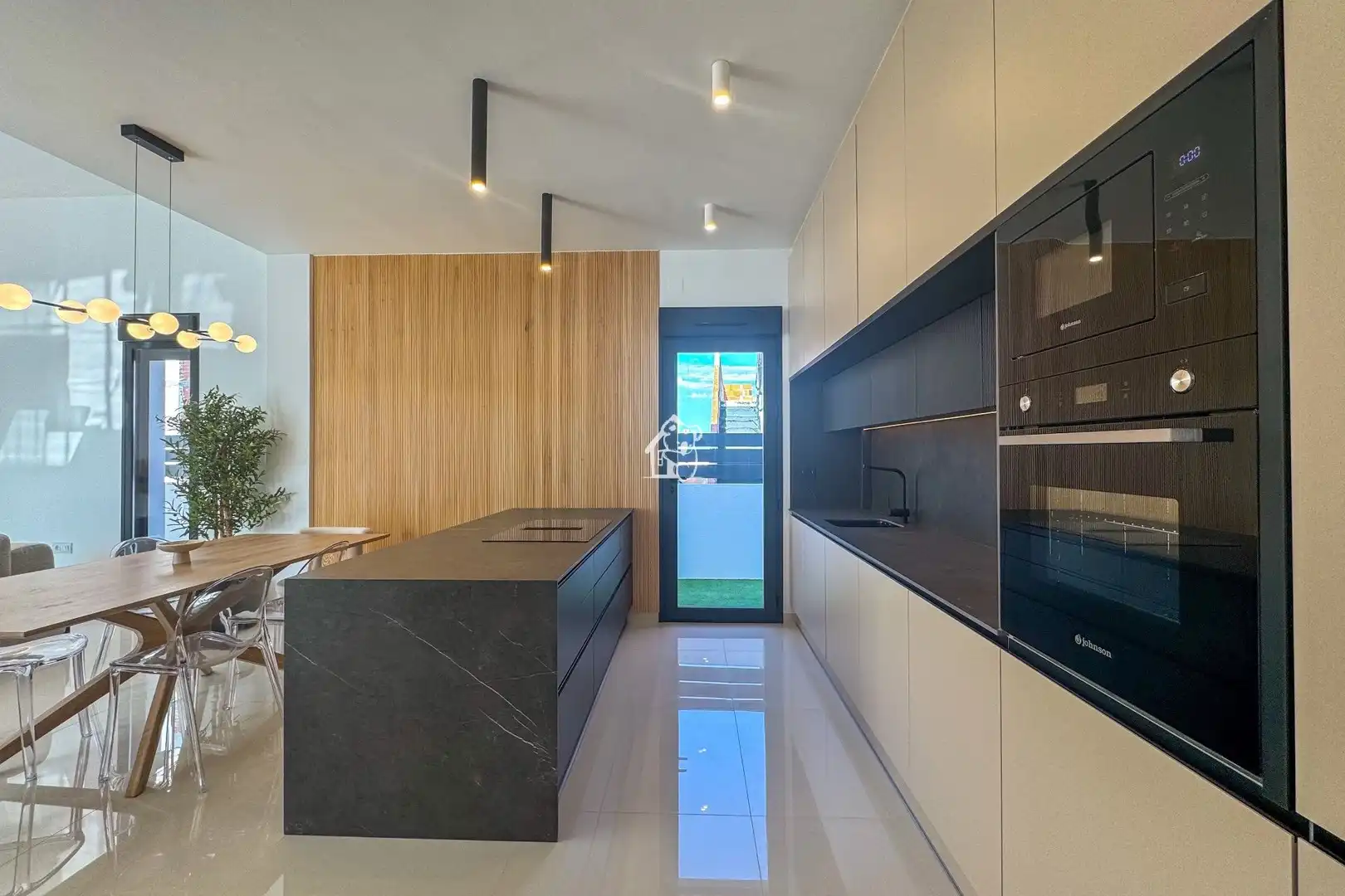 Cocina de Casa o chalet en venta en San Miguel de Salinas con Aire acondicionado, Jardín privado y Terraza