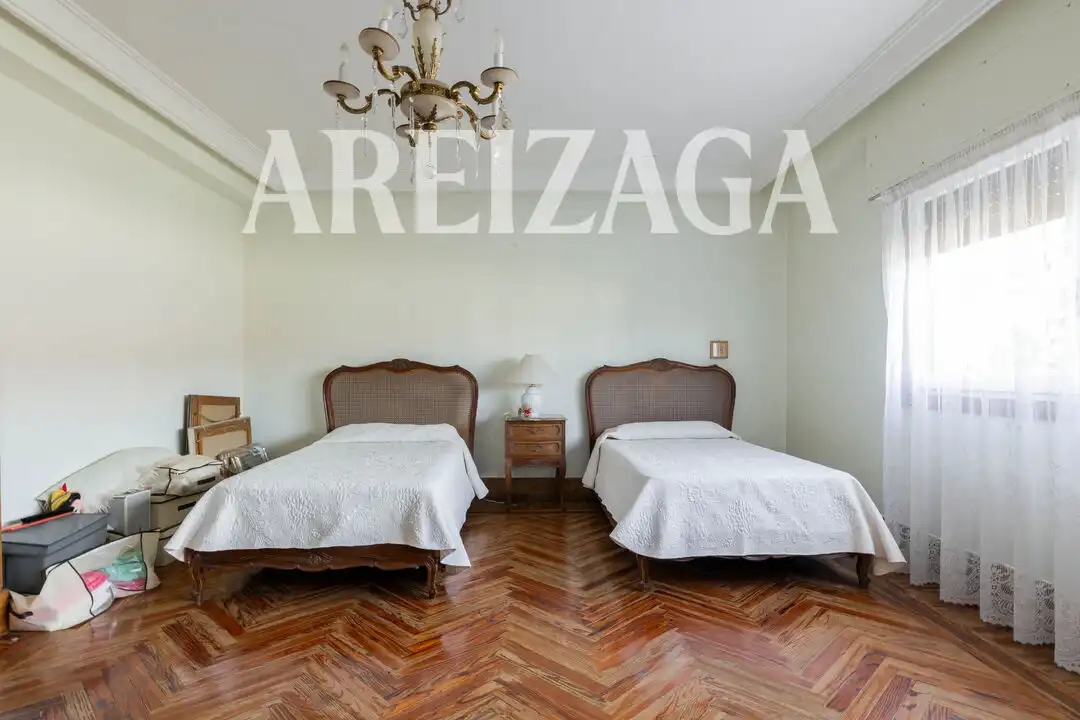 Habitación de Casa o chalet en venta en Donostia - San Sebastián  con Calefacción, Jardín privado y Terraza