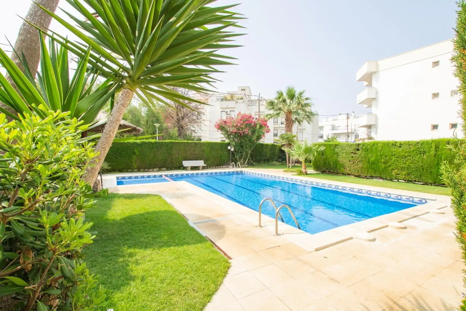 Swimming pool of Flat for sale in Sitges  with Private garden, Terrace and Balcony