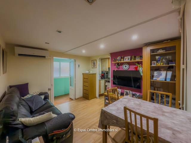 Piso en Venta en Carrer MARGARIT en El Poble Sec - Parc de Montjuïc