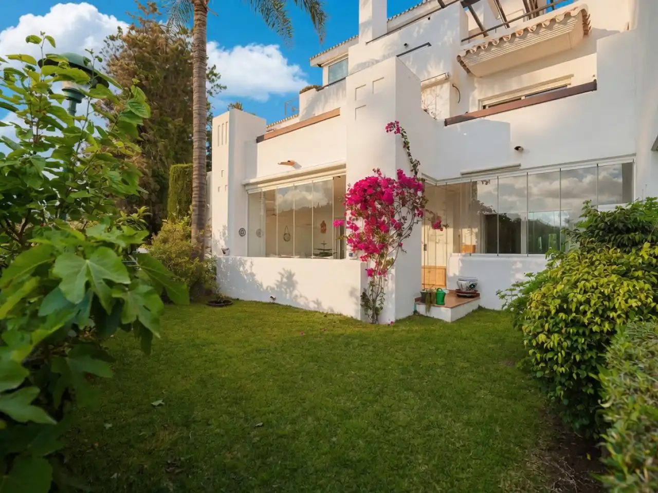 Jardín de Planta baja en venta en Marbella con Aire acondicionado, Calefacción y Jardín privado