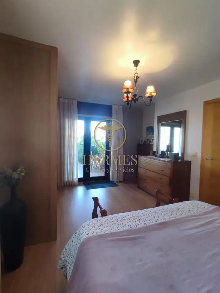 Casa o xalet en venda en Nigrán amb Calefacció, Jardí privat i Terrassa