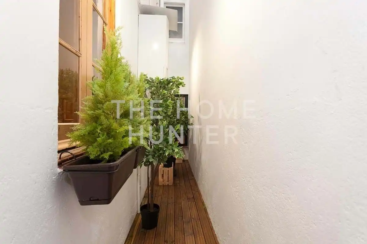 Wohnung zum Verkauf in Barcelona mit Heizung, Privatgarten und Terrasse