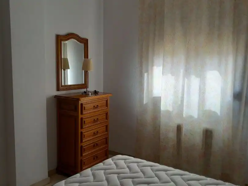 Dormitori de Apartament de lloguer en Ensanche - Franciscanos