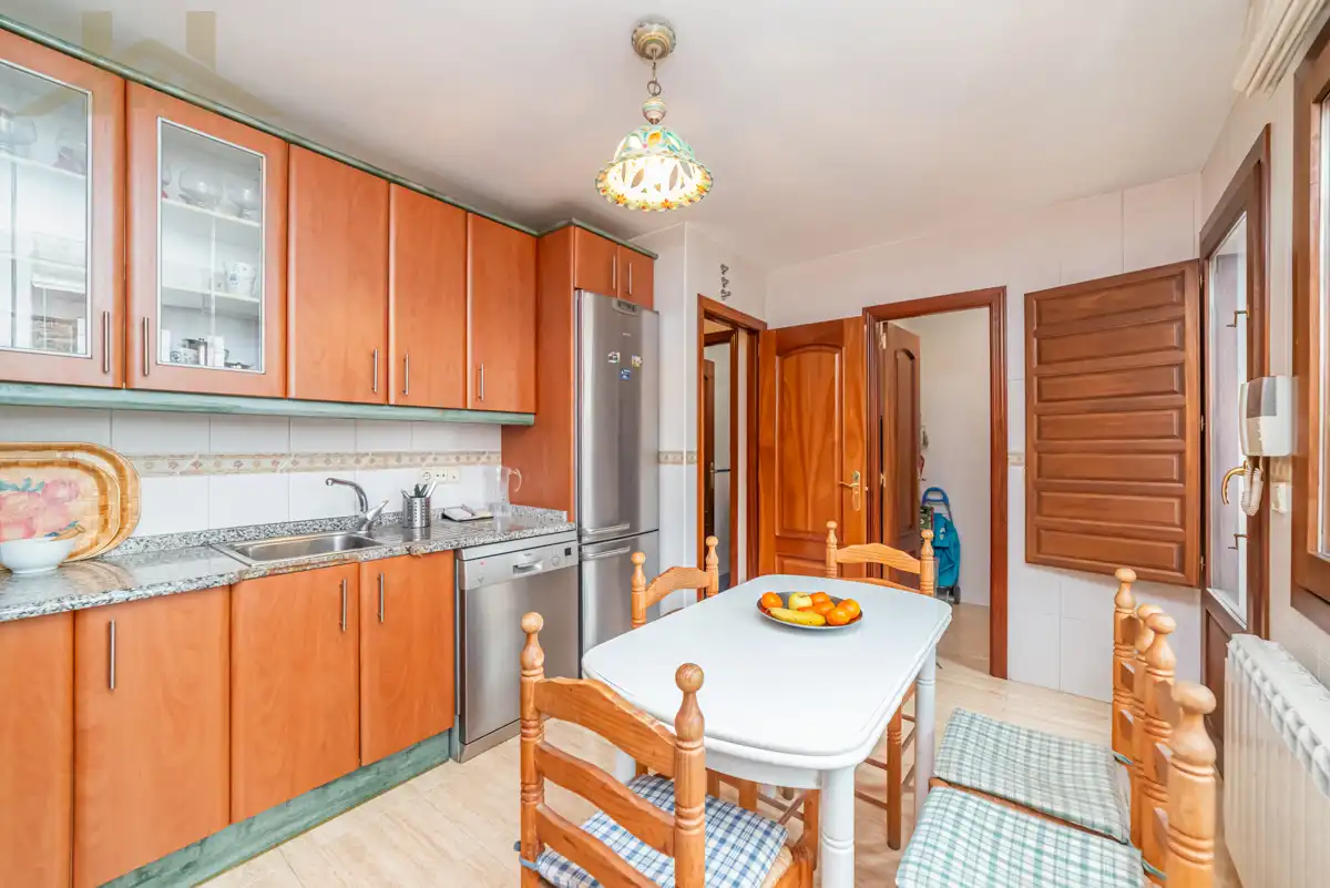 Detached homes for sale in Las Aves