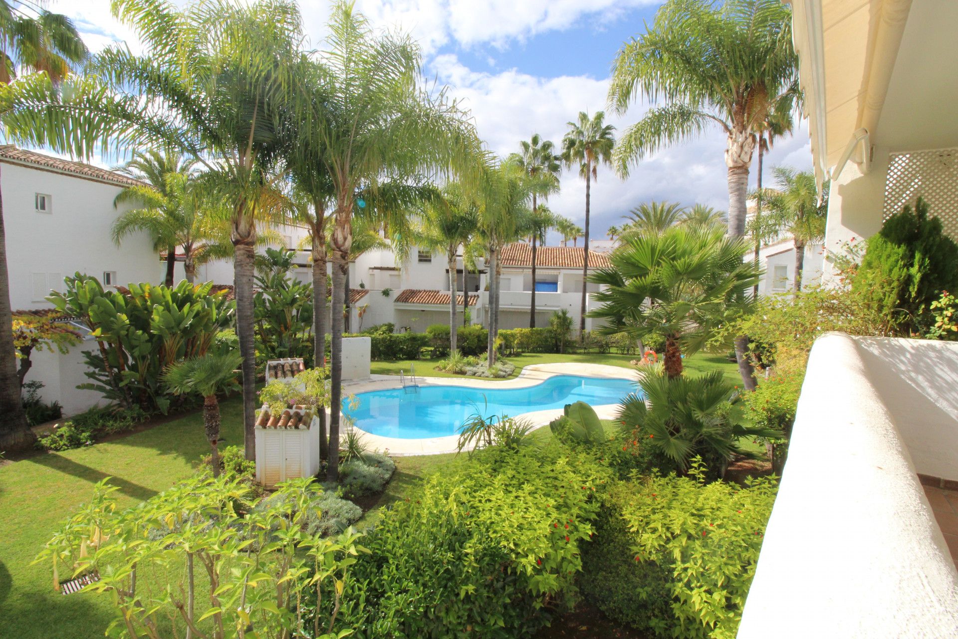 Garden of Single-family semi-detached to rent in Marbella  with Air Conditioner, Terrace and Swimming Pool