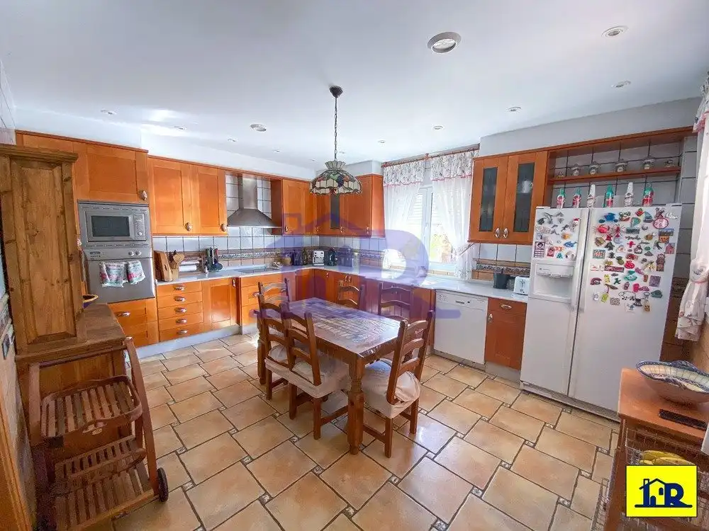 Kitchen of Houses for sale in Arcas del Villar  with Terrace, Storage room and Swimming Pool