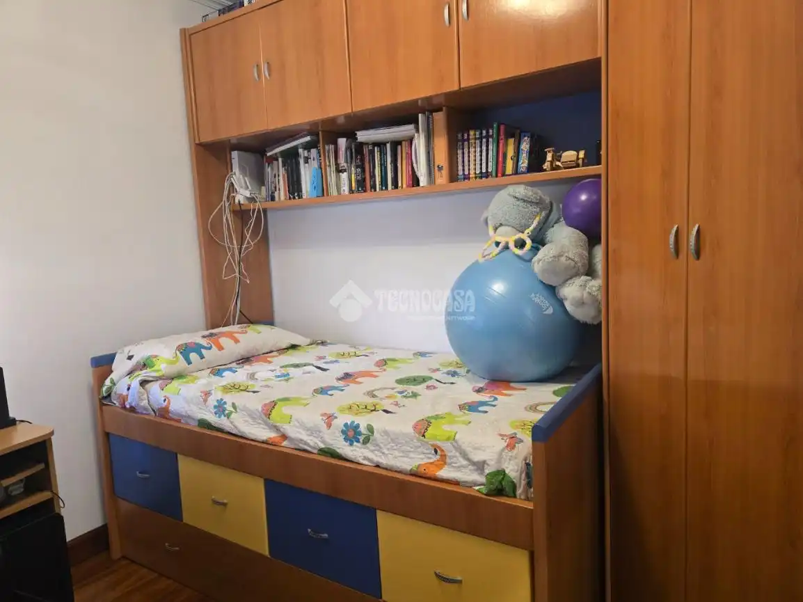 Dormitori de Pis en venda en Bilbao  amb Calefacció