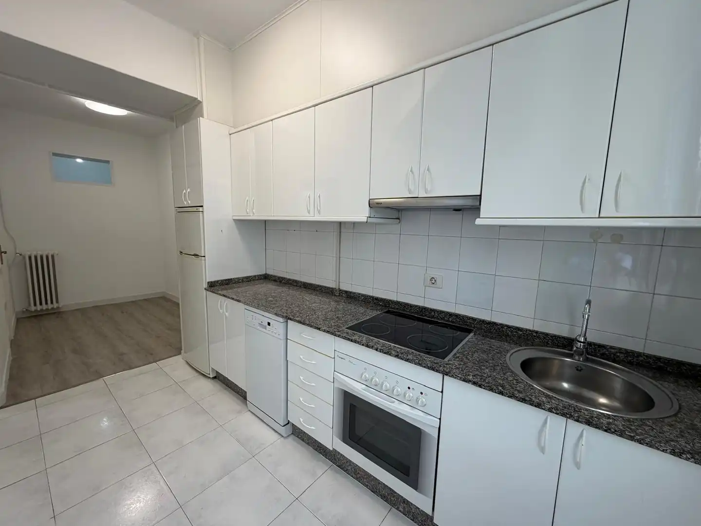 Kitchen of Flat for rent in Lugo  with Heating