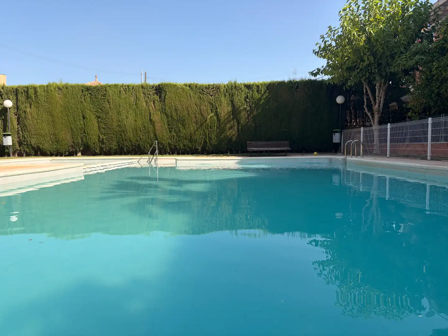 Piscina de Casa adosada en venda en Murcia amb Aire condicionat, Terrassa i Traster