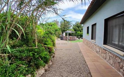 Vista exterior de Casa o xalet en venda en Bigues i Riells amb Aire condicionat, Calefacció i Jardí privat