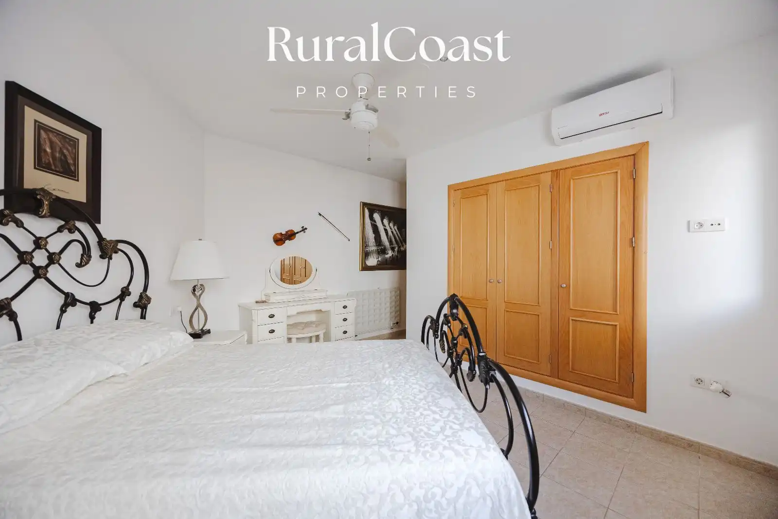 Habitación de Casa o chalet en venta en Busot con Aire acondicionado, Calefacción y Terraza