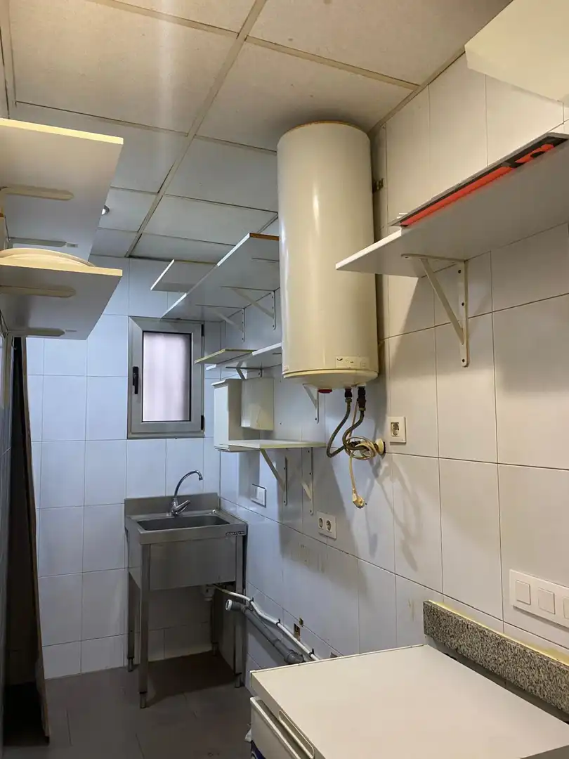 Cuina de Local en venda en San Martín del Rey Aurelio