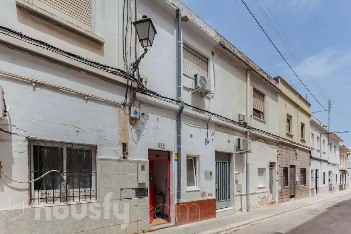 Exterior view of Detached homes for sale in Oliva  with Air Conditioner and Terrace