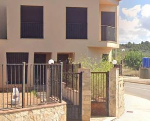 Exterior view of Single-family semi-detached for sale in Vall d'Alba  with Heating, Private garden and Terrace