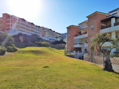 Vista exterior de Àtic en venda en Benalmádena amb Aire condicionat, Calefacció i Terrassa