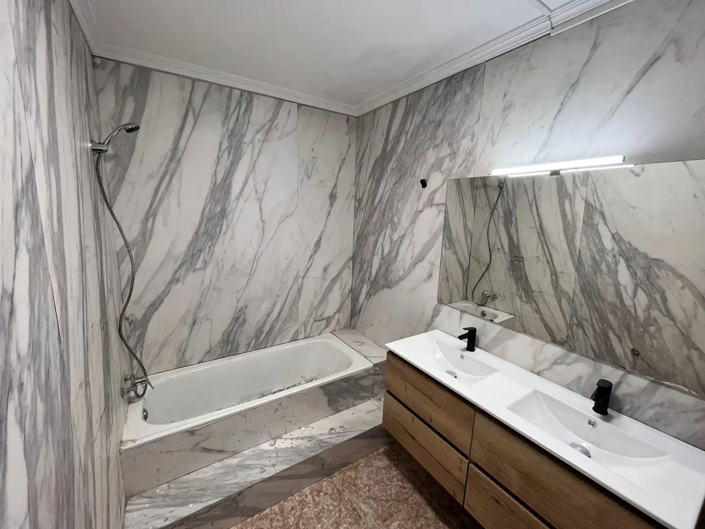 Bany de Casa o xalet de lloguer en Madrid amb Aire condicionat, Moblat i Internet