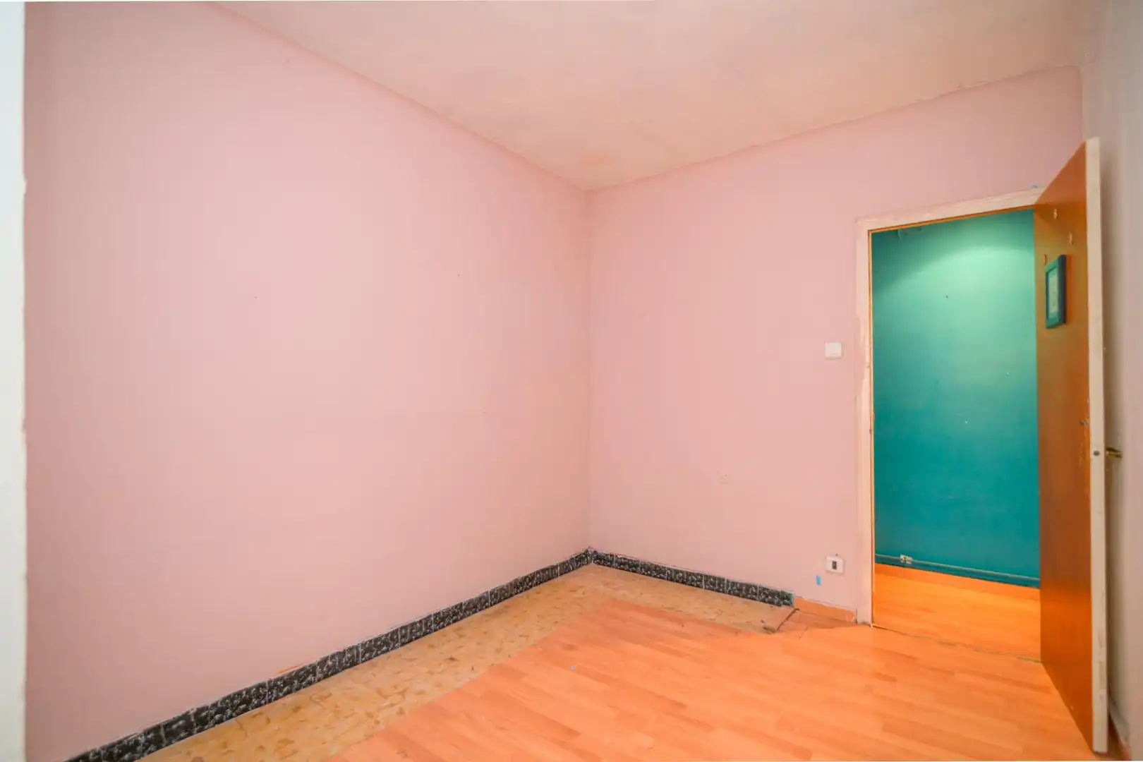 Bedroom of Flat for sale in Manresa  with Heating and Alarm