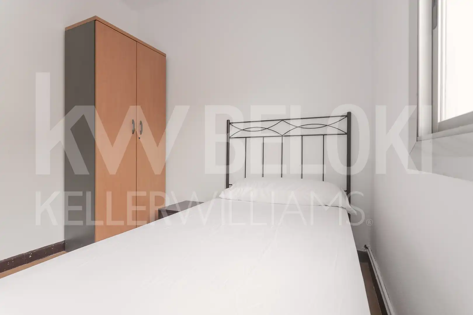 Habitación de Piso en venta en  Pamplona / Iruña con Calefacción y Balcón