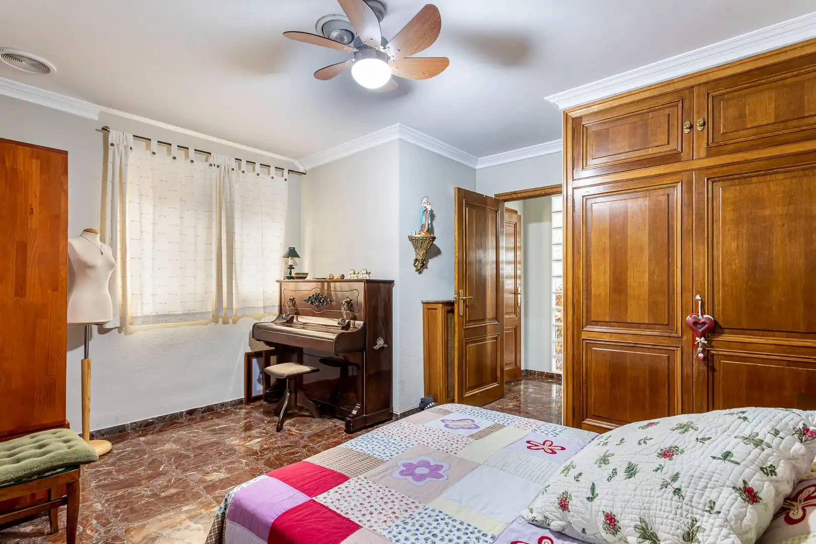 Habitación de Ático en venta en Valencia con Aire acondicionado, Calefacción y Terraza