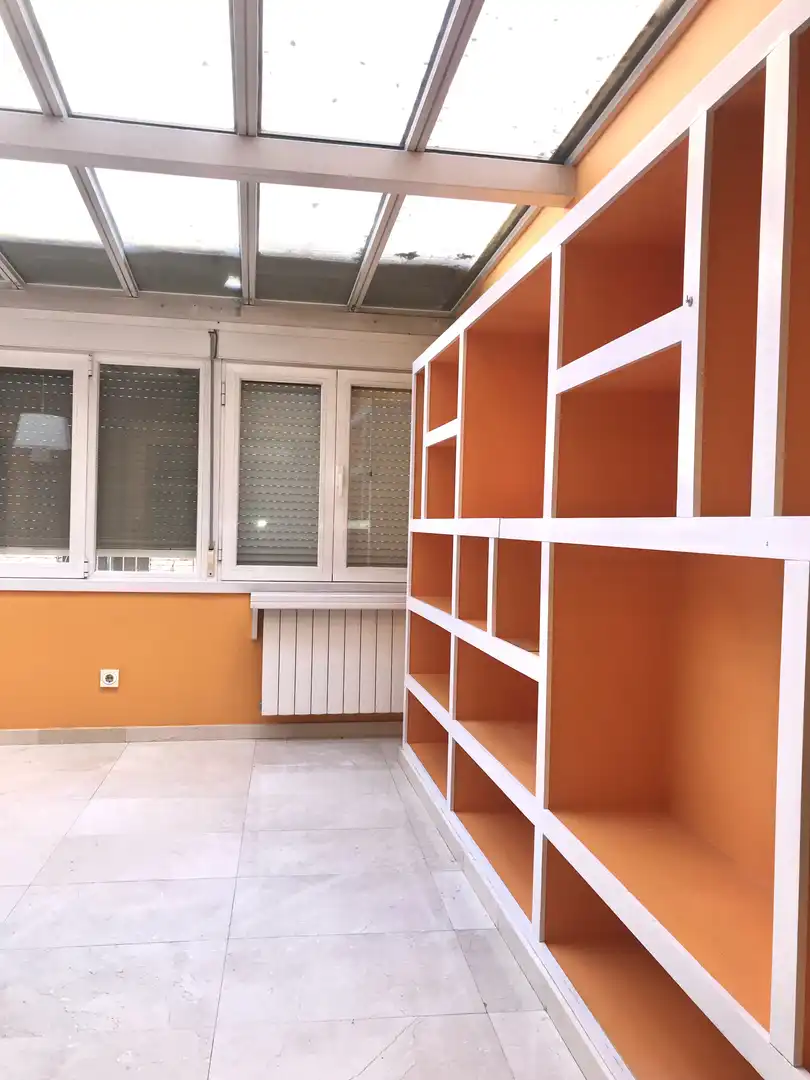 Habitación de Casa adosada en venta en Plasencia con Aire acondicionado, Calefacción y Jardín privado