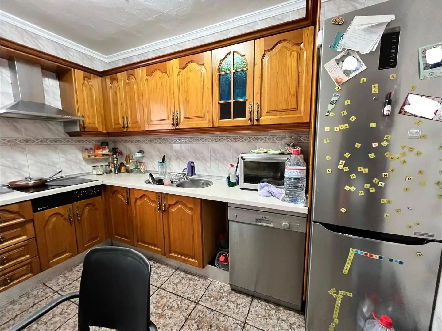 Cuina de Casa o xalet en venda en Alhaurín de la Torre amb Jardí privat, Terrassa i Traster