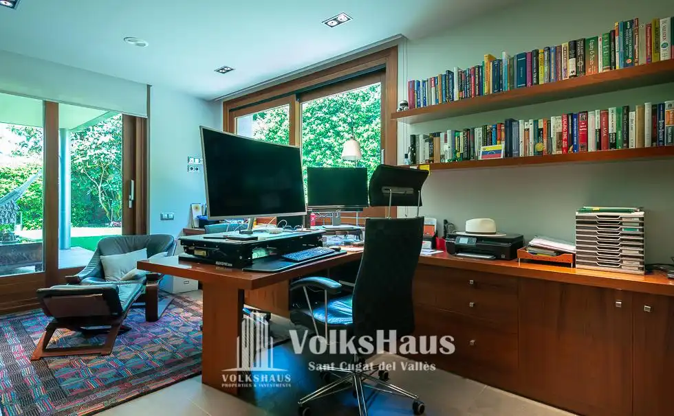 Haus oder Chalet zum Verkauf in Sant Cugat del Vallès mit Klimaanlage, Heizung und Privatgarten