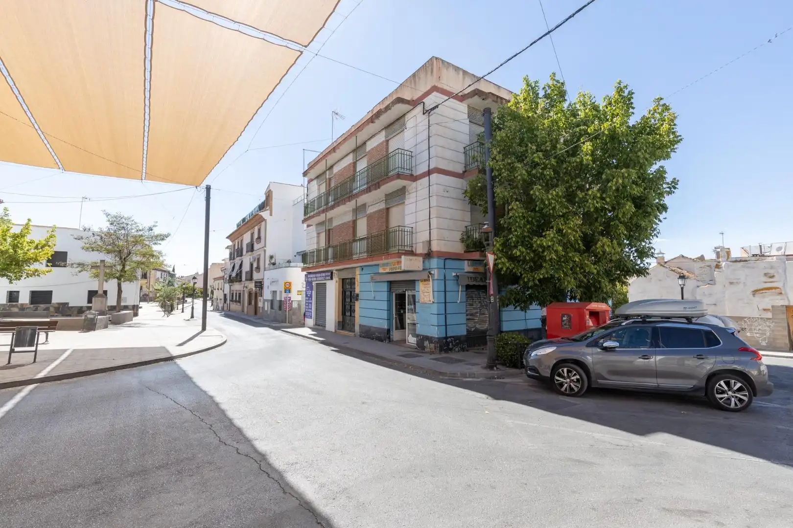Exterior view of Buildings for sale in La Zubia