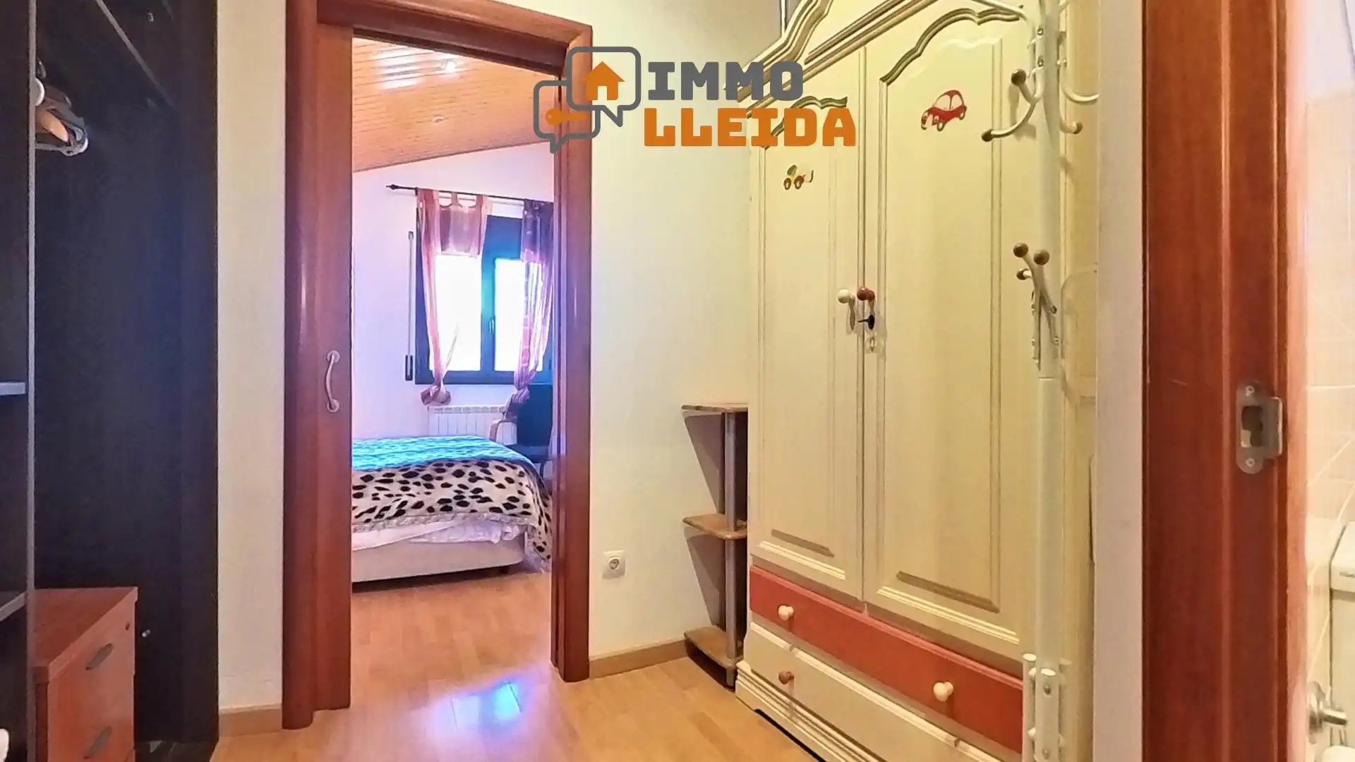 Bedroom of Detached homes for sale in Cubells  with Heating, Terrace and Storage room