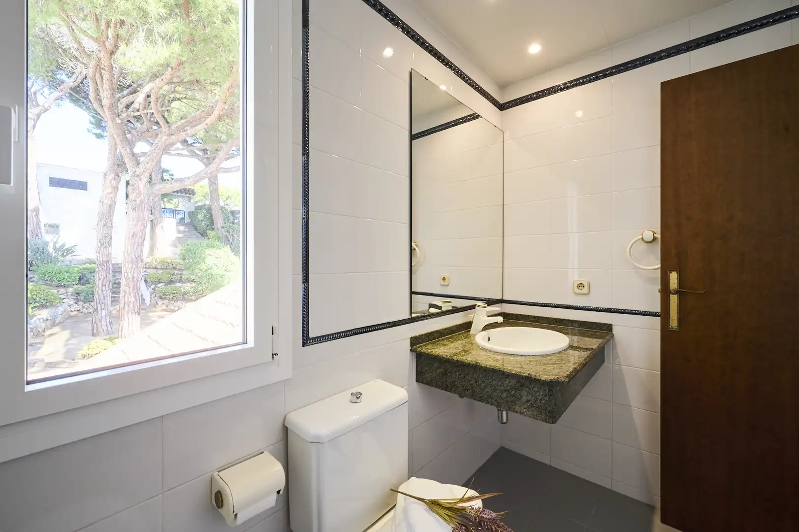 Bany de Casa o xalet en venda en Arenys de Mar amb Aire condicionat, Calefacció i Jardí privat