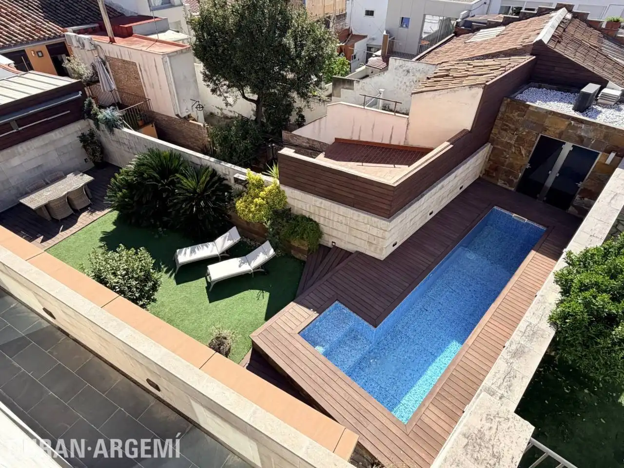 Piscina de Casa o xalet en venda en Terrassa amb Aire condicionat, Calefacció i Jardí privat
