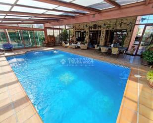 Swimming pool of House or chalet for sale in Coslada  with Air Conditioner, Heating and Parquet flooring