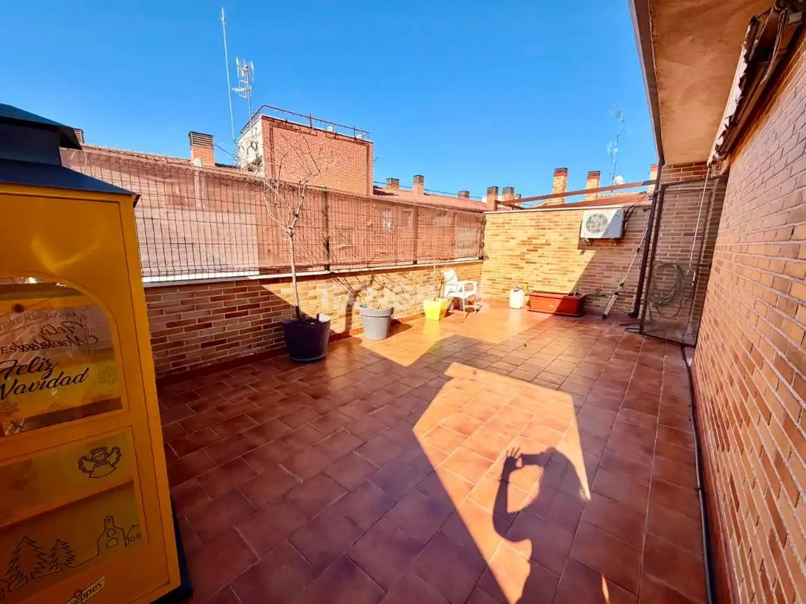 Terraza de Piso en venta en Yuncos con Aire acondicionado, Terraza y Trastero