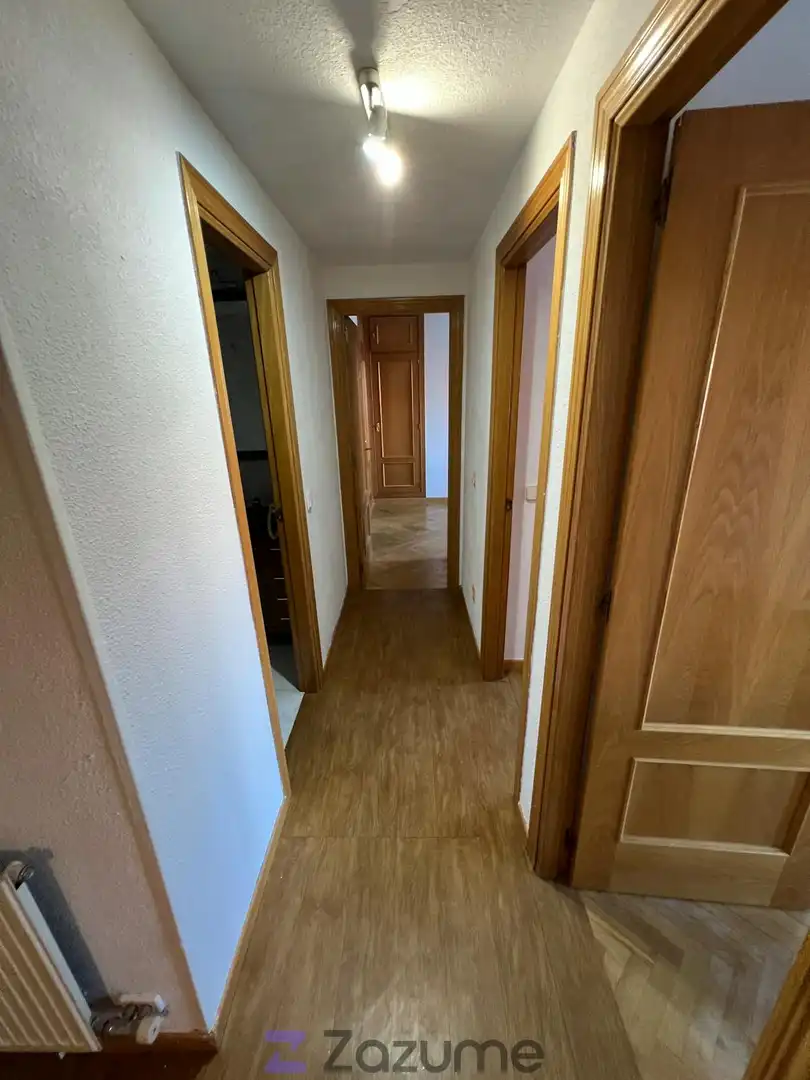 Wohnung zur Miete in Brunete mit Klimaanlage, Heizung und Parkett