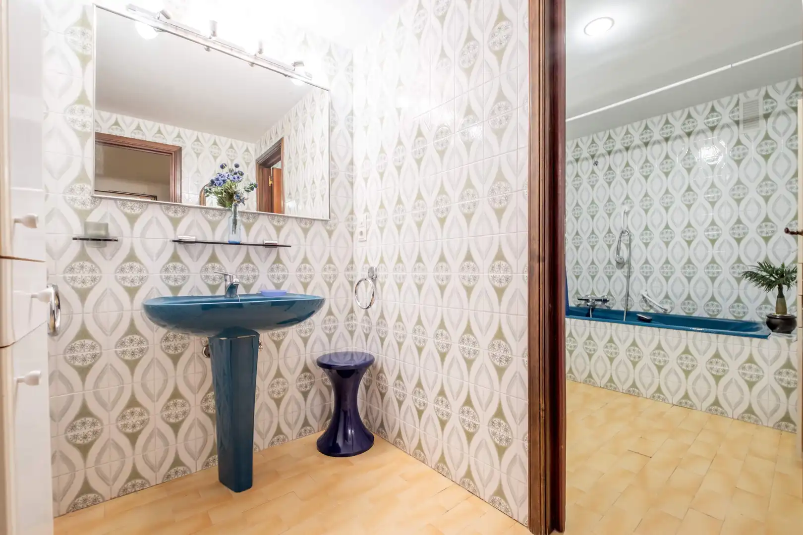 Baño de Piso en venta en Zaragoza con Calefacción, Terraza y Balcón