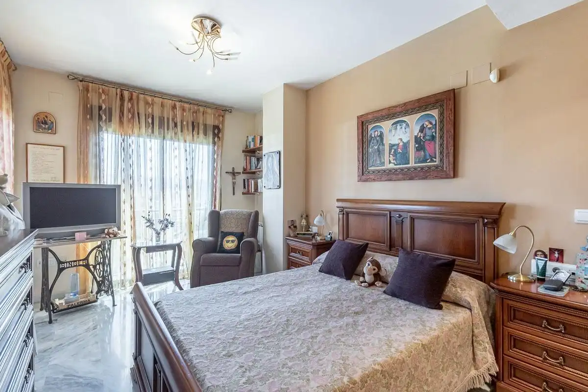 Habitación de Piso en venta en Granada con Aire acondicionado, Calefacción y Terraza