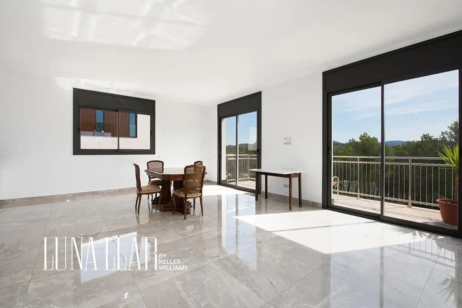 Living room of Houses for sale in Sant Pere de Ribes
