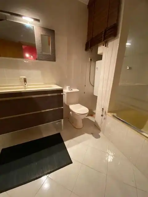 Bany de Dúplex en venda en Pravia amb Calefacció, Traster i Rentadora