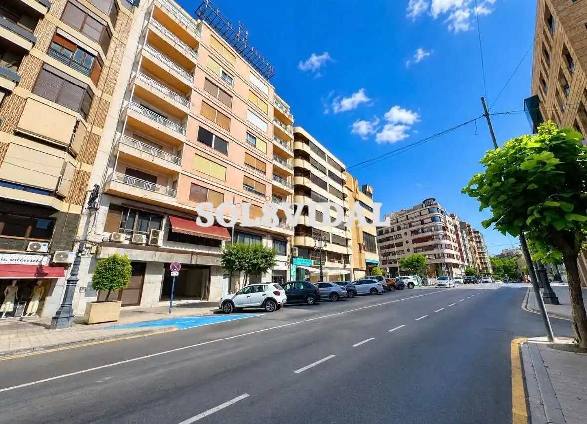 Local comercial de lloguer a Calle CALDERON DE LA BARCA, imagen 8