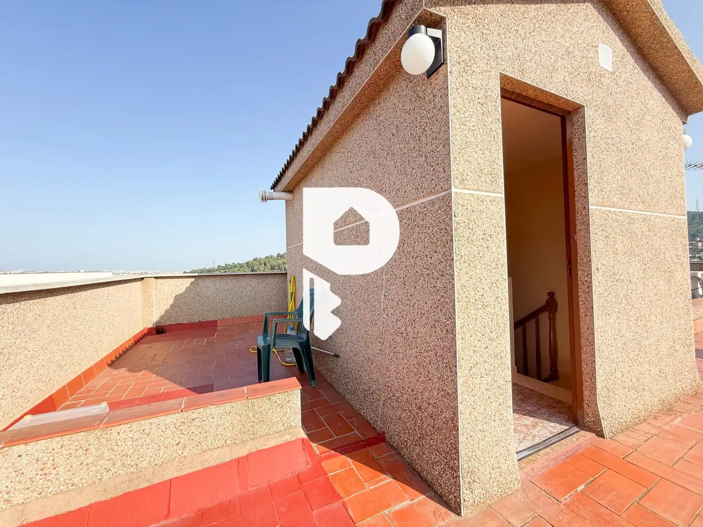 Terrace of Houses for sale in Sant Vicenç Dels Horts  with Air Conditioner, Heating and Private garden